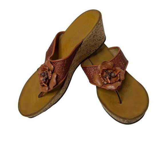 Clarks orange/ brown Mimmey Claire flip flop sandals size 9 - Picture 1 of 16
